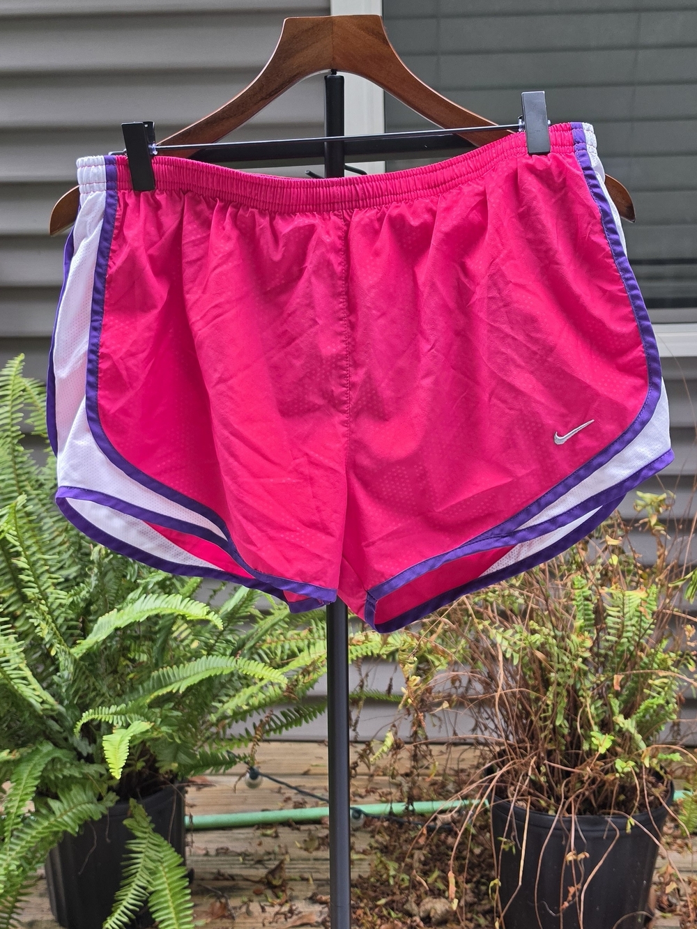 Nike Dri-FIT Tempo Running Shorts Pink Purple Women's Medium